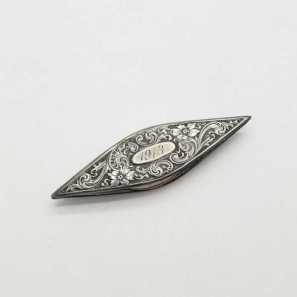 Antique Art Nouveau Era Solid Sterling Silver Floral Pattern Design Tatting Shuttle Monogramed "HLR" Dated 1913 circa 1900s MH5206