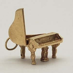 Estate 14K Solid Gold Grand Piano Charm Pendant 3/4" long w/Jump ring 1/2" wide x 3/8" deep 3.4 grams MH-4239 GC