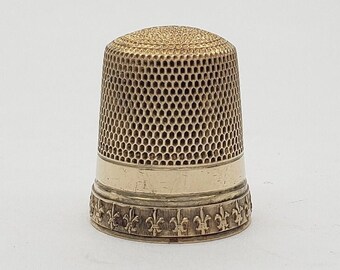 Antique 10K Solid Gold Fleur De Lis Thimble size 10 circa 1900s MH-1092M