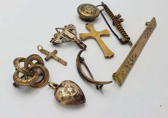 Lot of 9 Antique Victorian Era Gold-Filled Brooch… - image 4