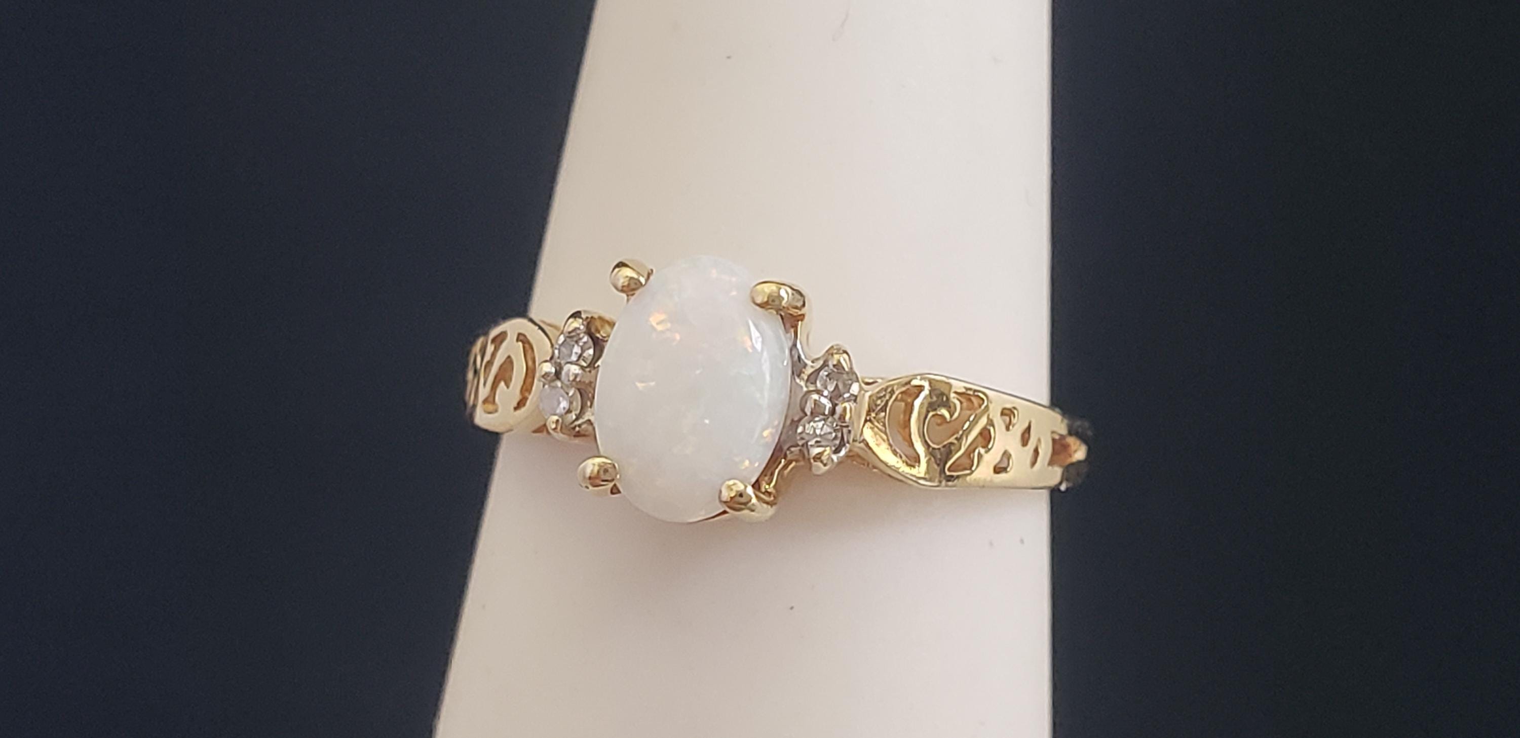 Vintage JOSEPH E. DEMARCO, Inc. JED 10K Solid Gold Genuine Opal