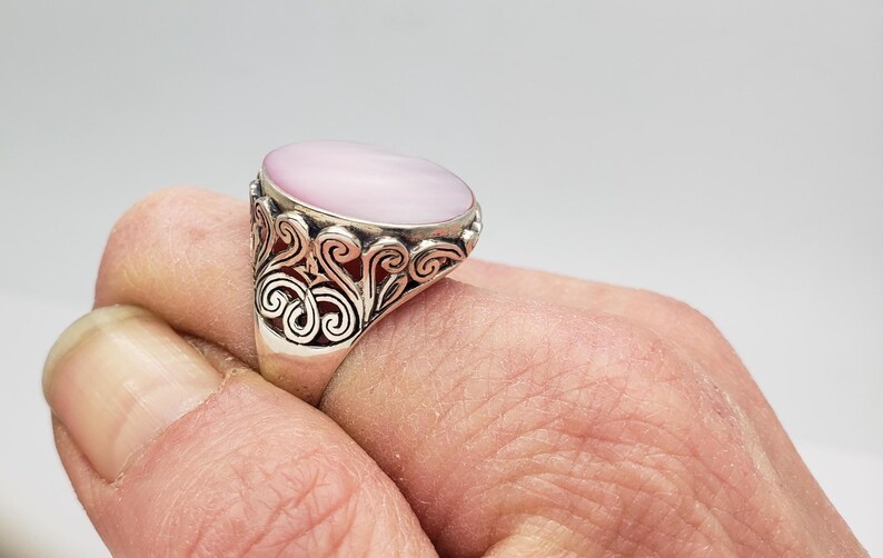 Vintage SAMUEL B. Iridescent Pink Mother of Pearl Solid Sterling Silver Bali Ring size 8-1/2 Brand New w/Tags Never Worn 6.2 grams M5188 image 12