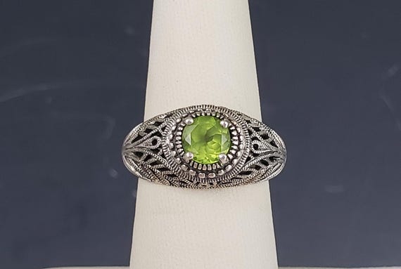 Round Green Peridot Solid Sterling Silver Ring si… - image 1