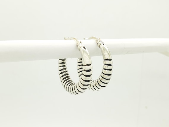 Vintage Solid Sterling Silver Ribbed Beveled Holl… - image 2