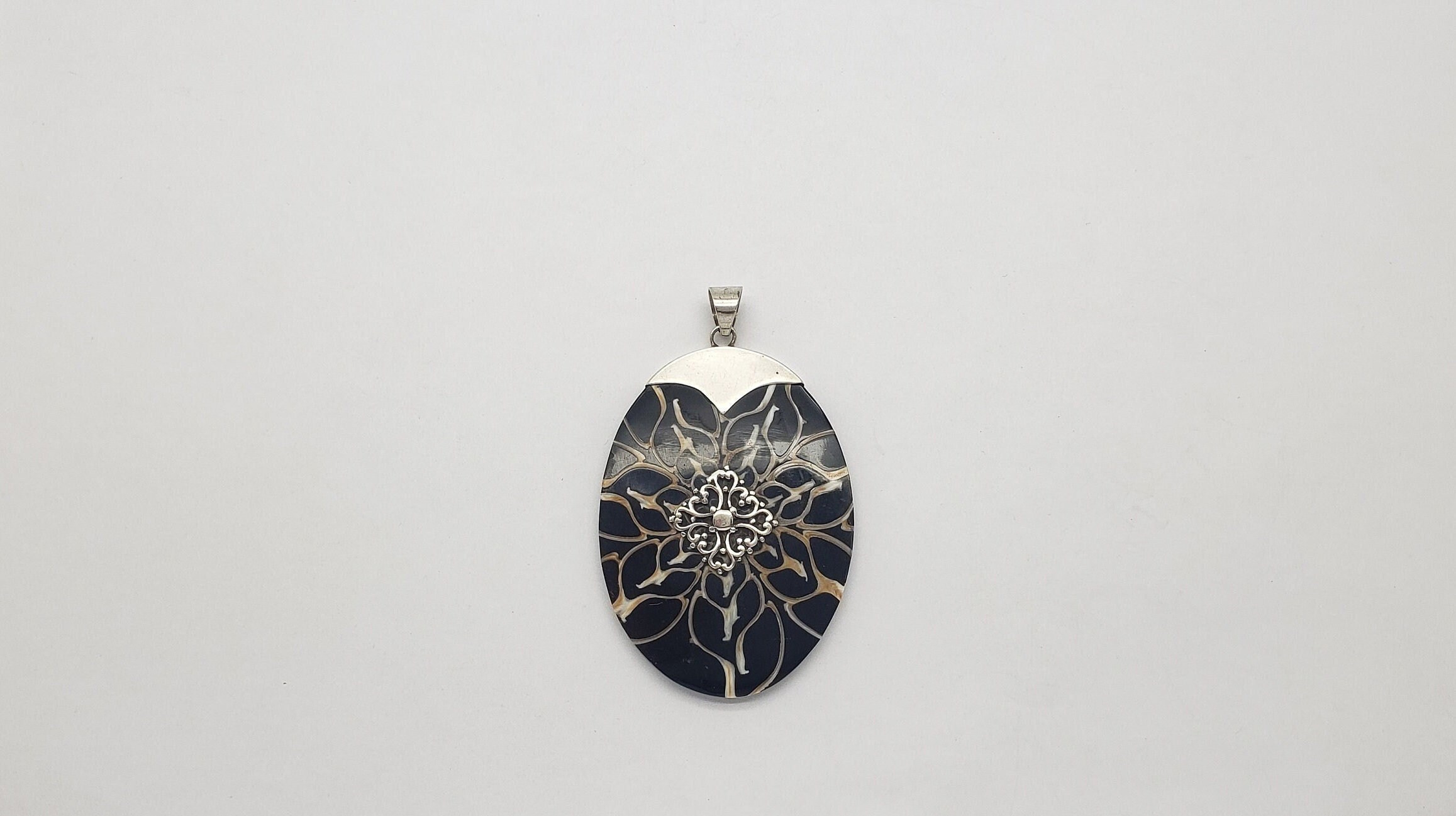 Vintage Solid Sterling Silver Black & Tan Fitted Enamel Design on Seashell Oval Pendant 2-3/4" long x 1-3/4" wide 14.0 grams MH-5006 SP
