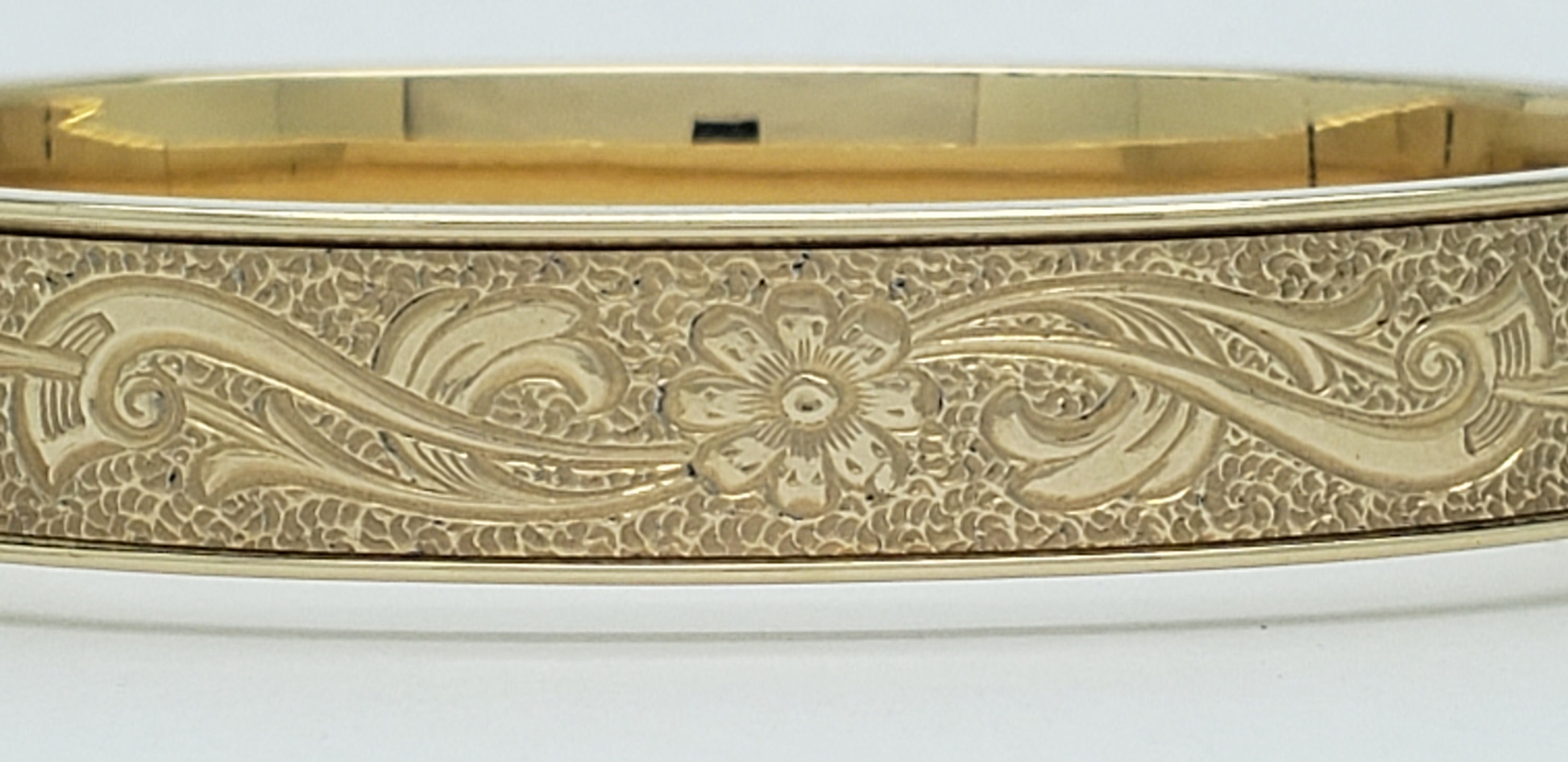 Mid-century KREMENTZ Gold-filled Hinged Bangle Bracelet 3/8 Mid-century KREMENTZ Gold-filled Hinged Bangle Bracelet 3/8