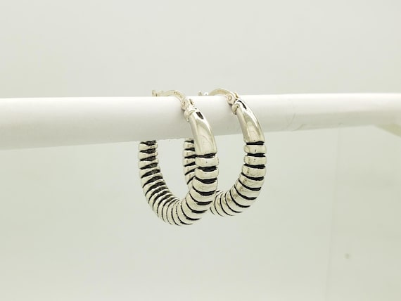 Vintage Solid Sterling Silver Ribbed Beveled Holl… - image 1