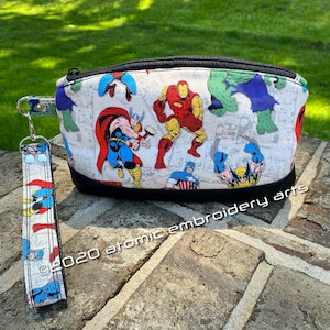Clematis Wristlet