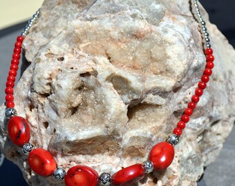 Pretty Dyed Coral Beaded Necklace