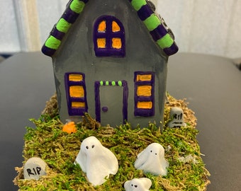 Spooky Little Haunted House
