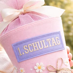 Aufnäher 1. Schultag personalisiert – gesticktes Patch für Schultüte Einschulung – zum Aufbügeln oder Aufnähen – Namensaufnäher Kinder
