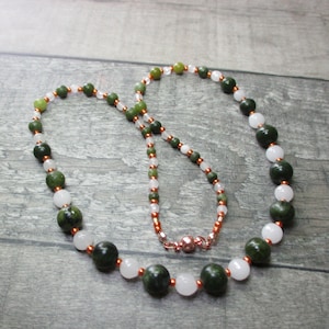 Green Jasper And Faceted White Quartz Beaded Necklace
