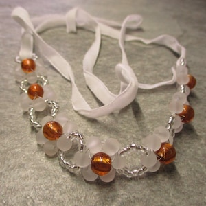 White Frosted Glass Daisy Choker