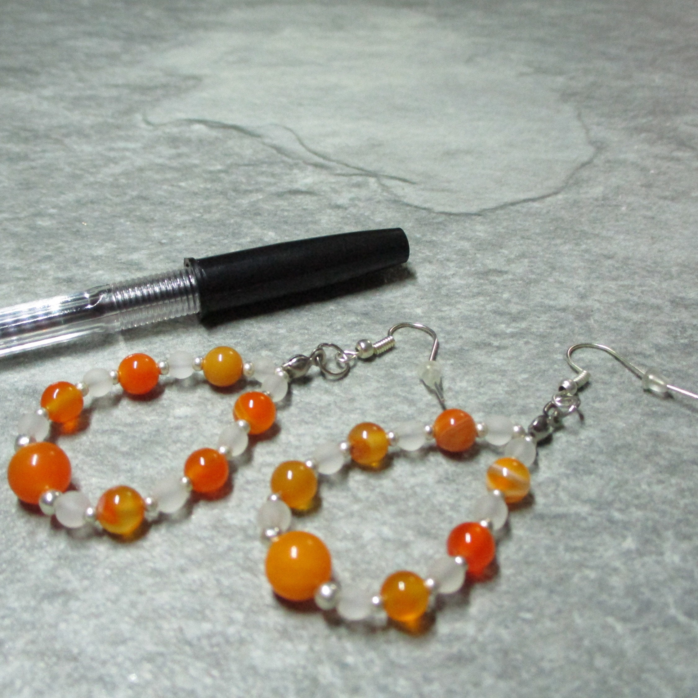 Collier 3 Rangs En Agate Verte, Jaune, Orange - 8mm - Fermoir Chrysoprase - 580 Carats - Neuf