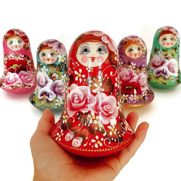 Culbuto matriochka peint à la main, Culbuto poupée russe, roly poly doll, poupée peinte à la main, cadeau noël, cadeau maitresse