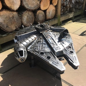 Metal Art - Millennium Falcon - Fire Pit - Wood Burner