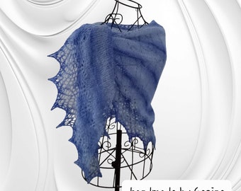 Écharpe bleue tricotée à la main pour femme, écharpe triangulaire dégradé bleu, accessoires pour jeans, écharpe en dentelle dentelle