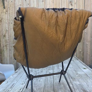 Brousse handgjord Climashield Apex stolsvärmare eller undertäcke för Helinox och Bach campingstolar