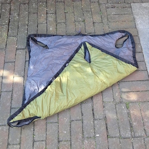 Brousse handgjord olivgrått och grått Climashield Apex fåtölj eller undertäcke till Helinox stol one XL