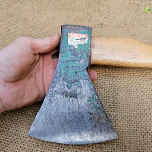 Liten vintage tysk yxa "ADLER" Hatchet Camping Bushcraft Fällning Klyvning Skogsavverkning