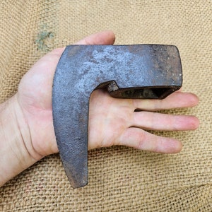 Pequeña mano antigua forjada cabeza de hacha barbuda tala división tala vikingo vintage hacha