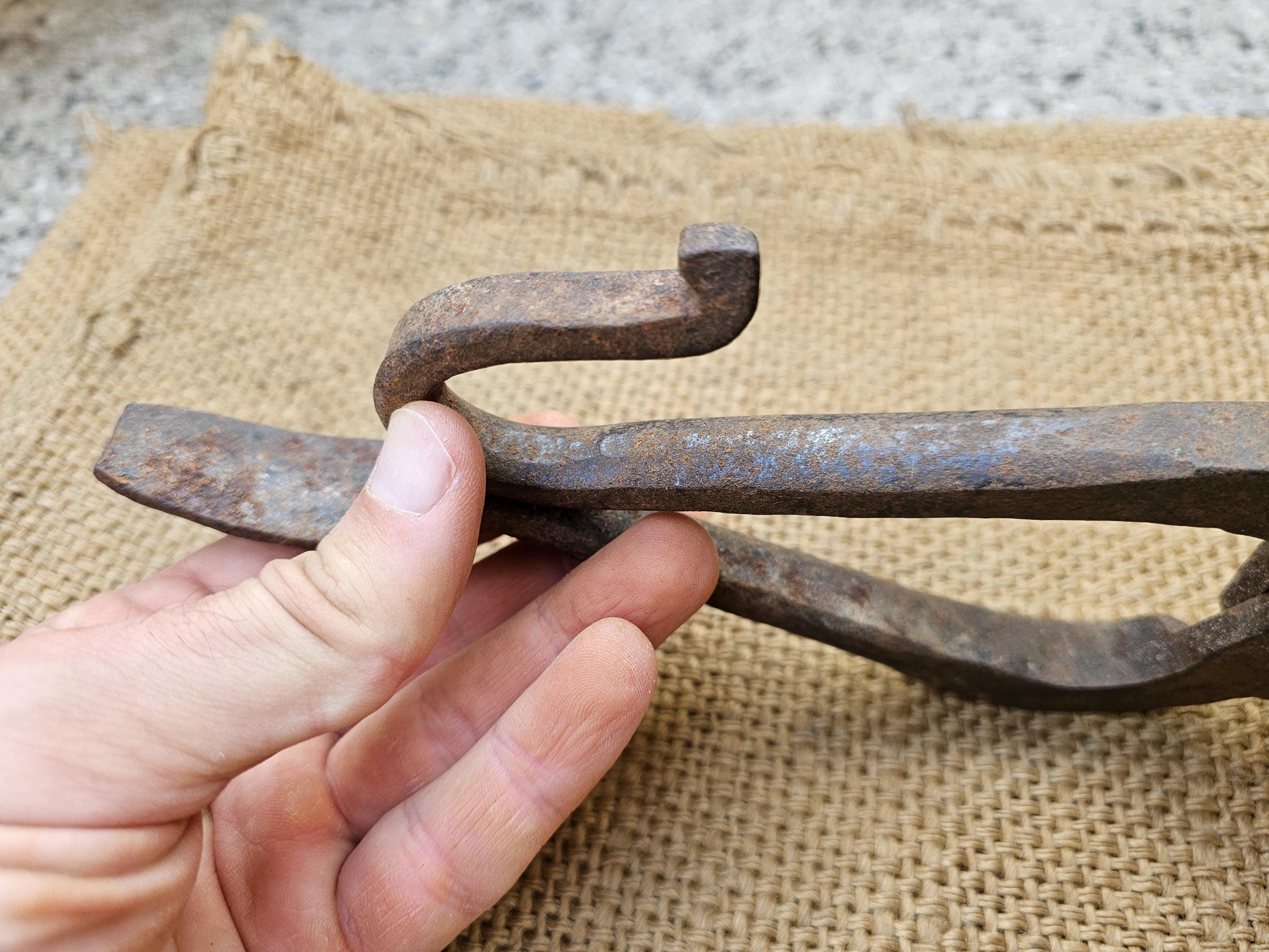 Ancien Coupe-ciseaux En étain / Cisailles à Métal - Outil Agricole Vintage - Collection