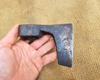 Petite Hache Ancienne – Tête De Hache Forgée Main, Style Viking Barbu Tomahawk, Bulgarie