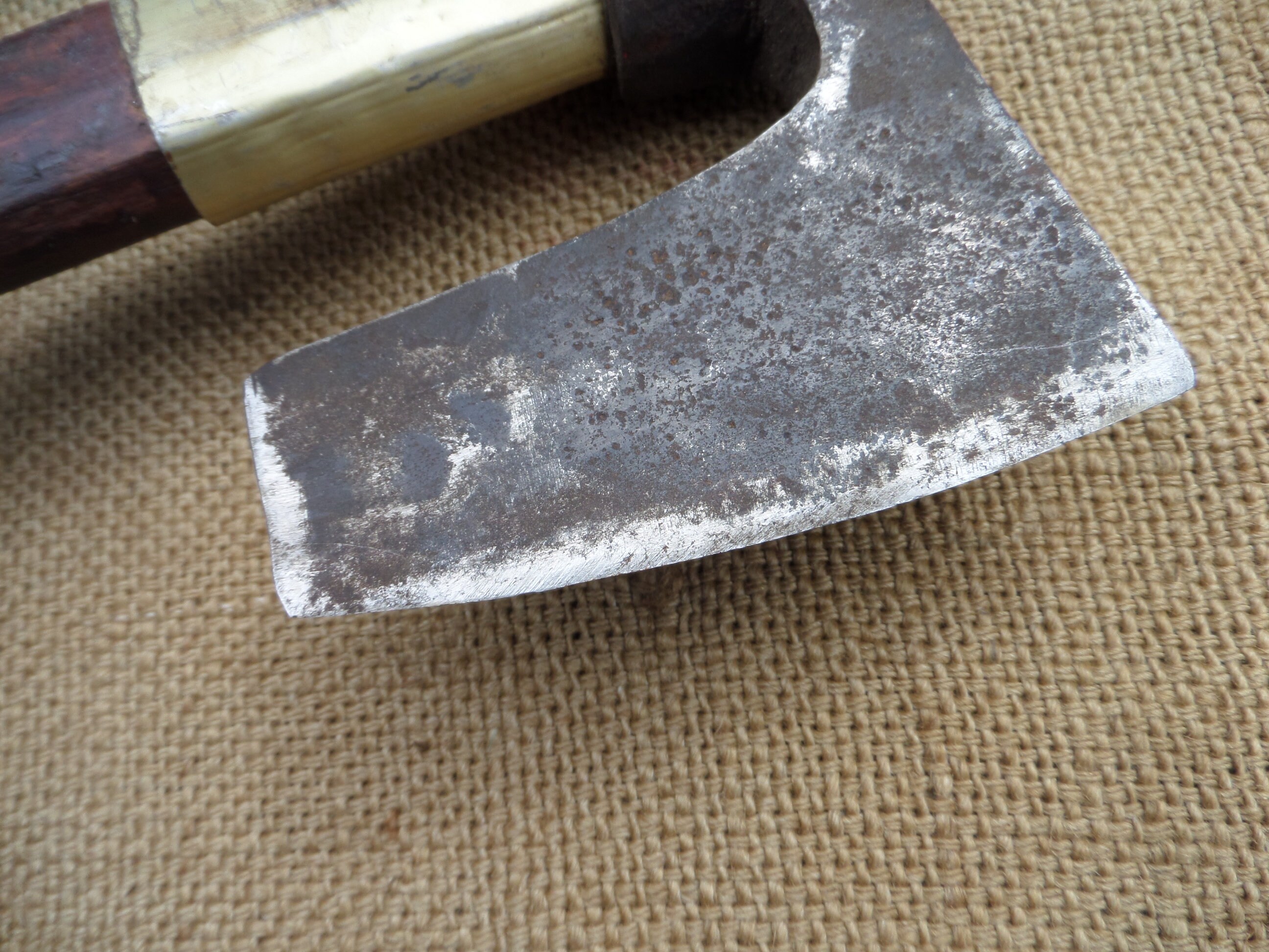 Hache de forge | Hache, Hache vkng, Forgeron