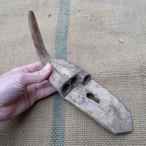 Vintage harvesting hook harvest grain farm wooden hook antique wood finger protect
