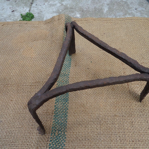 Antique Vintage Kettle Stand Plate Footed Trivet Fireplace Hearth Tool