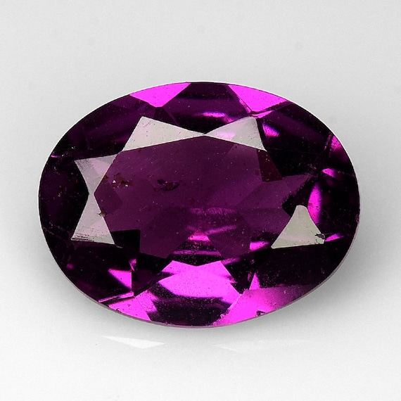 Natural Rhodolite Garnet Gemstone: 1.911 Ct Oval Cut, Purple VVS