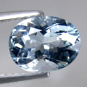 NATURAL AQUAMARINE GEMSTONE&#39;S_1.700 Cts & 9x7x5mm_ Top Lustrous Blue Natural Aquamarine Oval Cut Loose Gemstone&#39;s / Aquamarine Pendant Ring