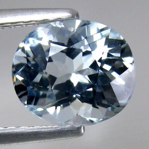 1.850 Cts & 9x7.5x6mm_ NATURAL AQUAMARINE GEMSTONE_ Top Lustrous Blue Natural Aquamarine Oval Cut Loose Gemstones / Aquamarine Pendant Ring
