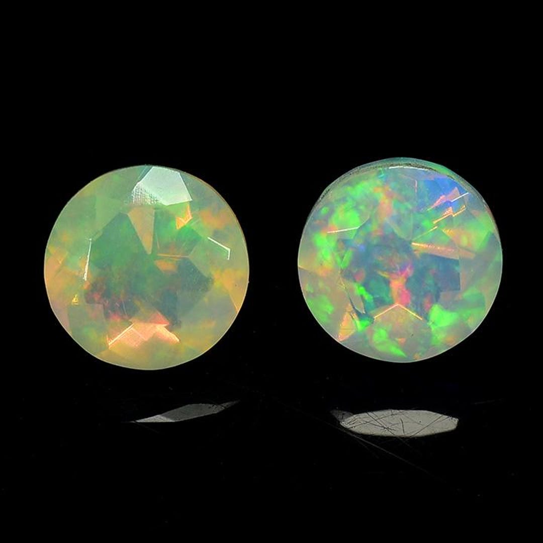 Opale Jaune Et Multicolore D'Éthiopie – 8x6 Mm, 0.77 Ct, Naturelle, Sans Traitement