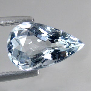 NATURAL AQUAMARINE GEMSTONES_1.301 Cts & 10x6x4.5mm_ Top Lustrous Blue Natural Aquamarine Oval Cut Loose Gemstones / Aquamarine Pendant Ring