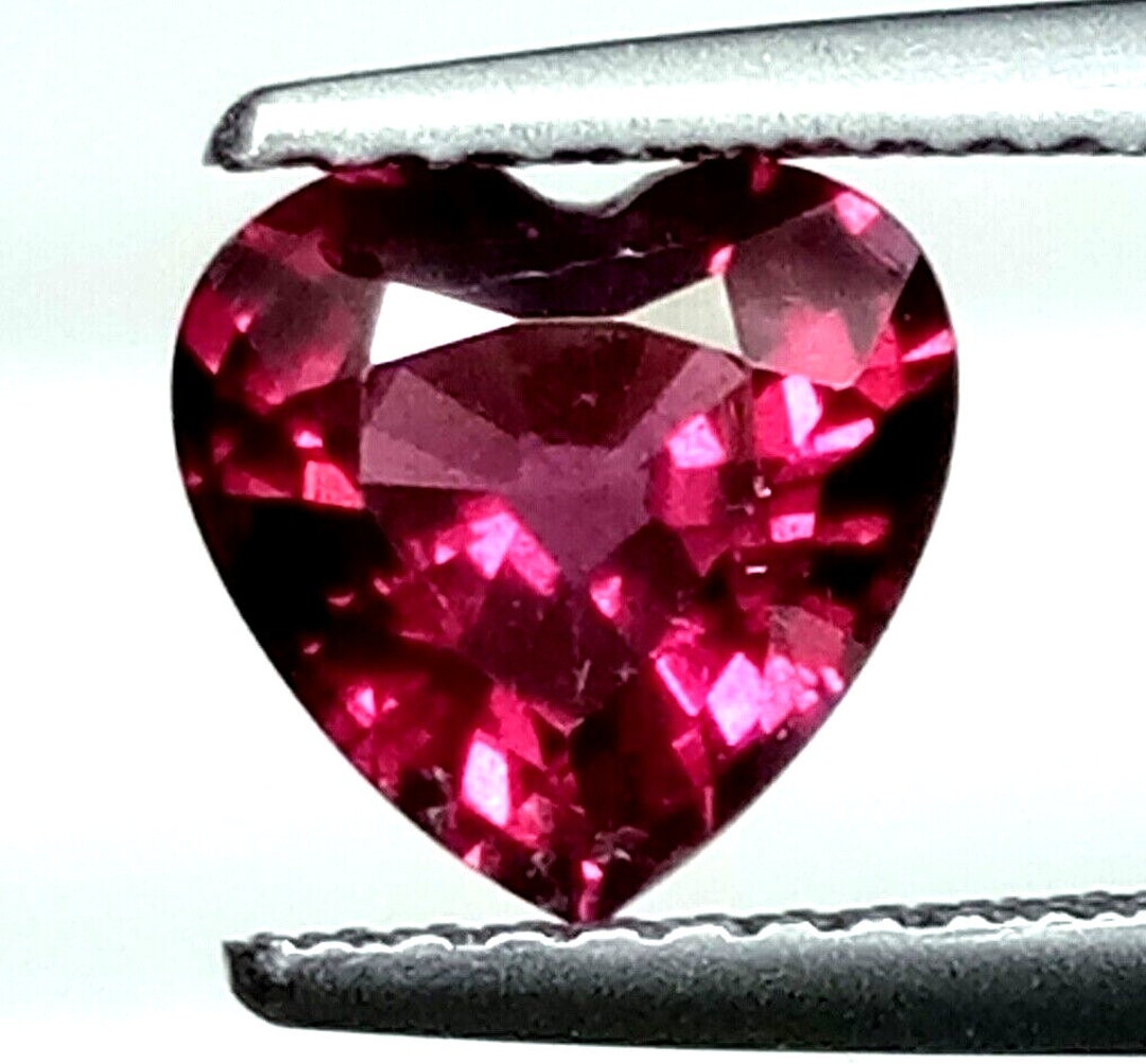 NATURAL RHODOLITE GARNET / 1.100 Cts & 6x6x4 Mm_ Purple Color Natural ...