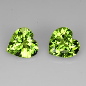 2.450Cts & 7mm _ Natürlicher Peridot Heart Cut Paar lose Edelsteine! Natürlicher Peridot Edelstein / Peridot Anhänger / Peridot Ring / Siehe Video