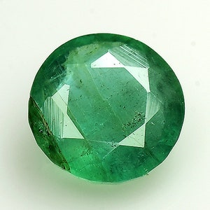 NATURAL EMERALD LOOSE GEMSTONE_ 0.65 Ct & 5.5x3mm_Natural Stunning Lustrous Zambian Emerald Round cut Loose Gemstone / Emerald Ring /Ref Vdo
