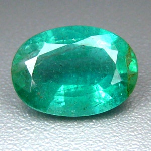 GIT CERTIFIED NATURAL EMERALD_ 1.35 Ct- Natural Green Color Emerald Brilliant Step Oval cut Loose Gemstone / Natural emerald ring /Ref Video