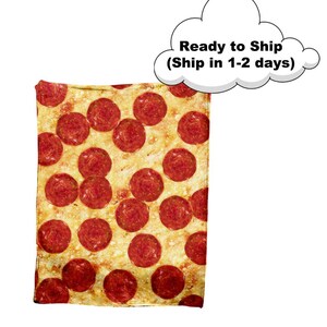 Pizza  Gift ,Personalized Pizza Blanket, Pepperoni  Blanket,Custom Pizza Blanket with Name, Pizza Lover Gift, Kids Gift Idea ,Pizza Blanket