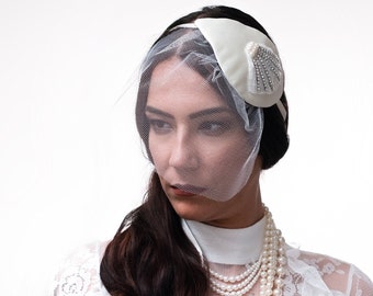 Korte ivoorkleurige sluier | Bruids Fascinator hoofdband sluier | Sluier burgerlijke ceremonie | Ivoorkleurige bruiloftshoed met sluier | Bruiloft gerechtsgebouw