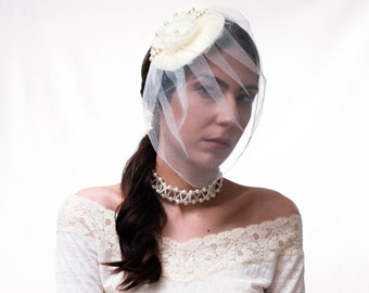 Pearl Mini Veil| Fascinator Hat with Birdcage Veil, Small Veil White Ivory Fascinator Headband |  Daisy
