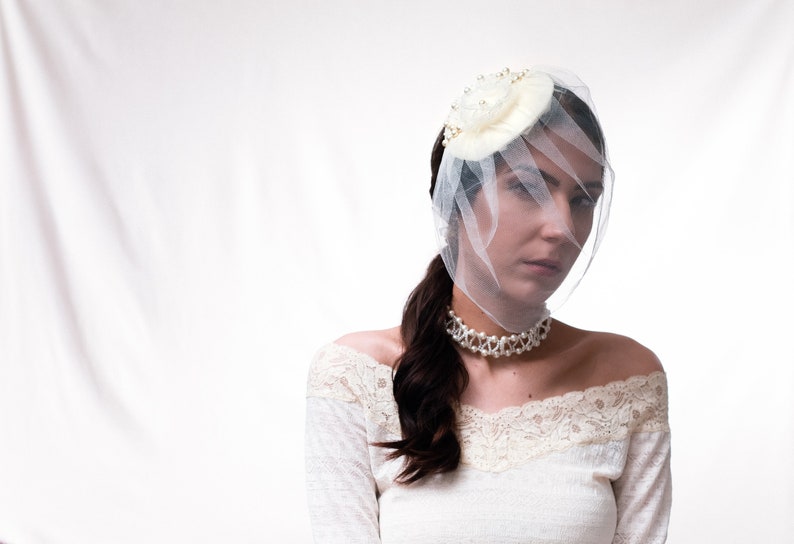 Ivory Fascinator and Blusher Veil  Short Veil with Pearls  image 1