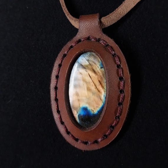 Large Labradorite Leather Pendant
