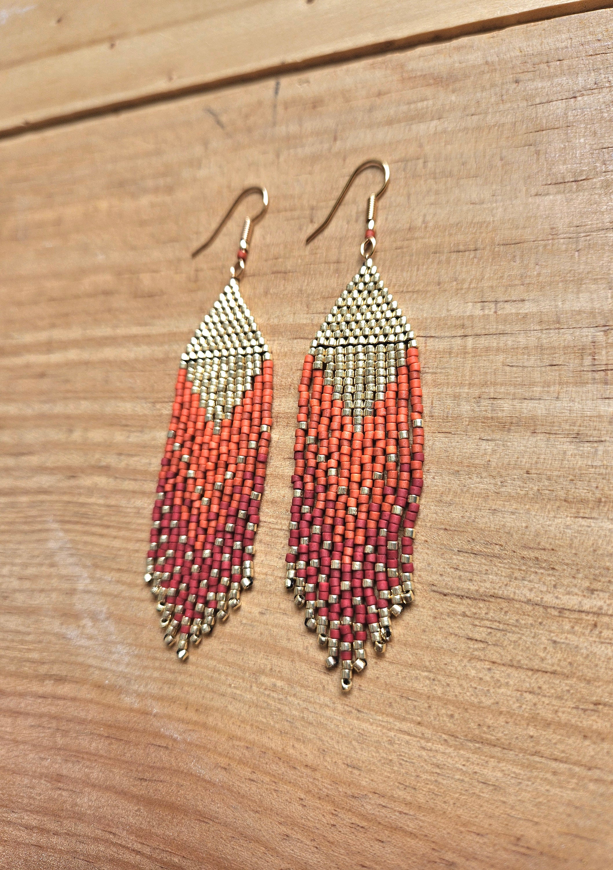 Boucles d'oreilles bleues en perles de rocailles - Tissage et Franges