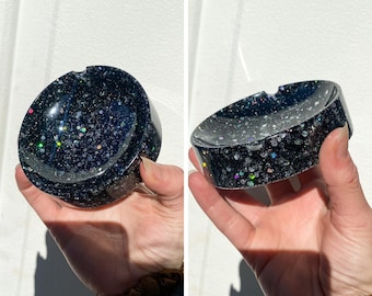 Holographic Glitter Circle Ashtray, Jewelry Tray, Pill Tray - Glitter Epoxy Resin Dish