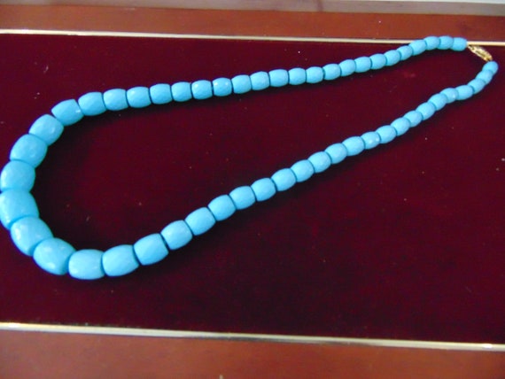 Vintage turquoise paste necklace