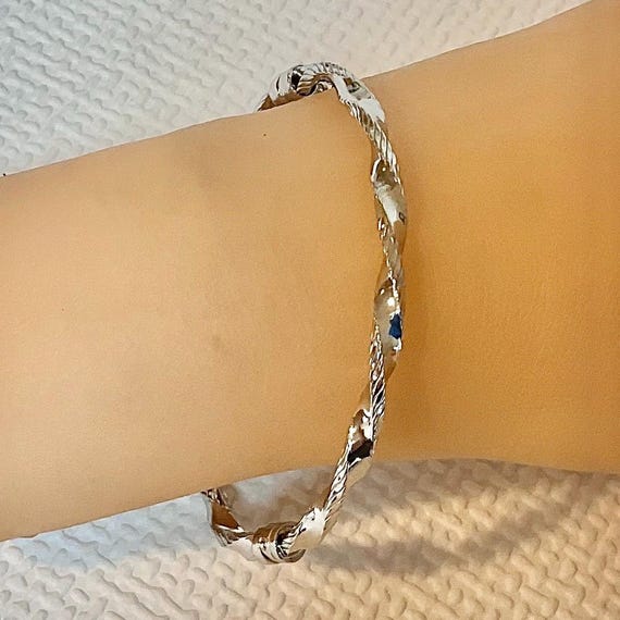925 Solid Silver Hinged Bangle. Stunning Twisted … - image 2