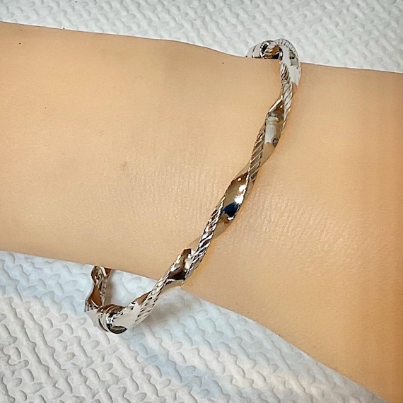 925 Solid Silver Hinged Bangle. Stunning Twisted … - image 1