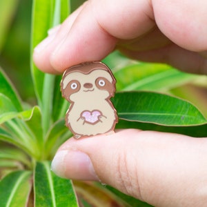 Sammy the Sloth Enamel pin - Enamel PIns - Sloths - Sloth Pin - Lillbits Creations